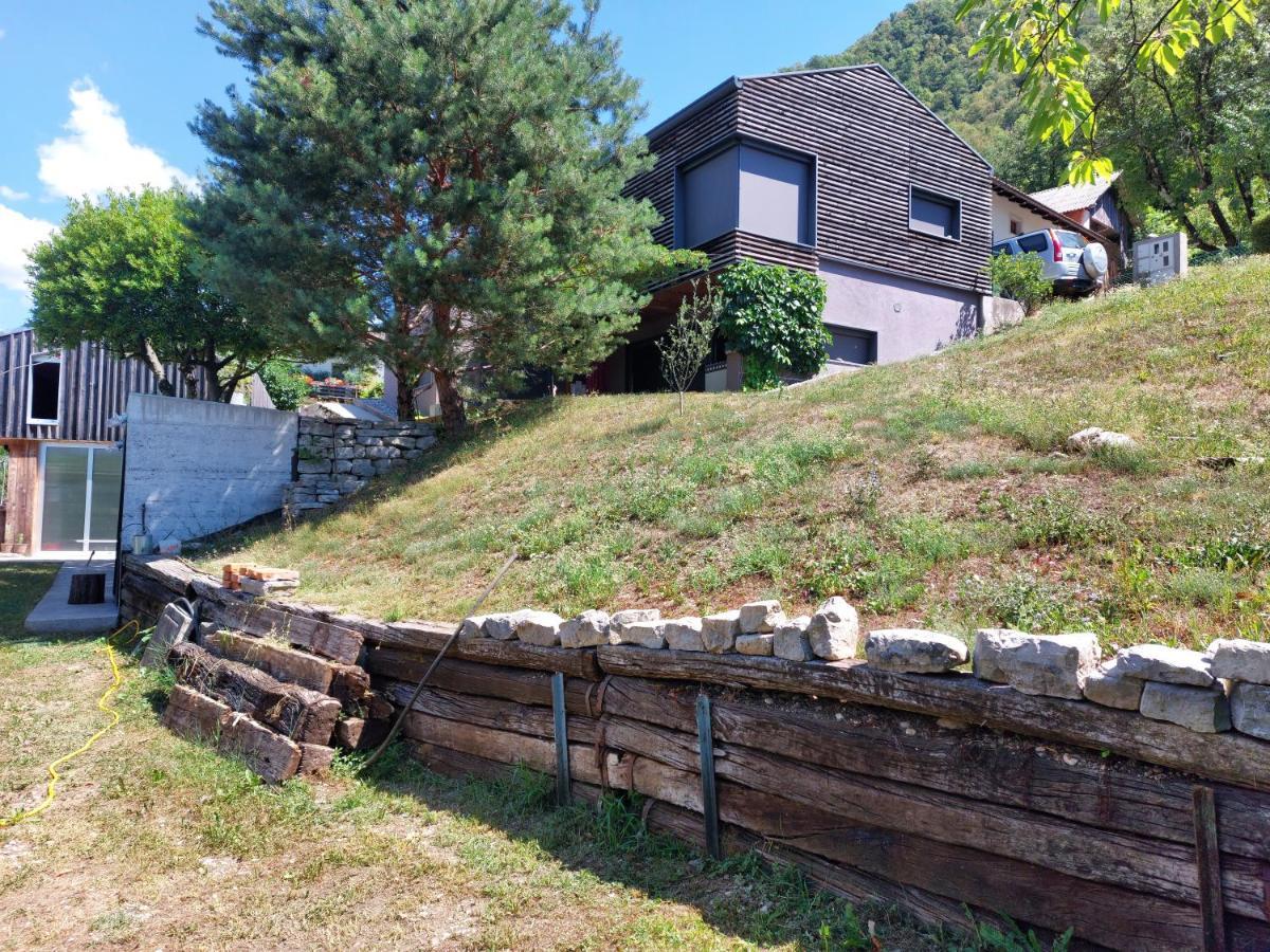 Holiday Home Hisa Gusta โมสต์ นา โซชิ ภายนอก รูปภาพ