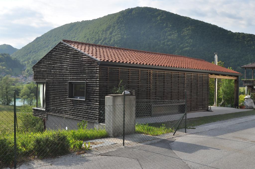 Holiday Home Hisa Gusta โมสต์ นา โซชิ ภายนอก รูปภาพ